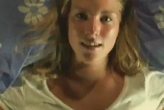 شقراء جميلة مصابة بالسرطان لديها سكس عربي جديد في عالم فحل داكن حازم.