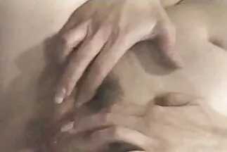 بعد ممارسة سكس عربي افلام جديدة الجنس السريع ، قام برش وجهه بالحيوانات المنوية