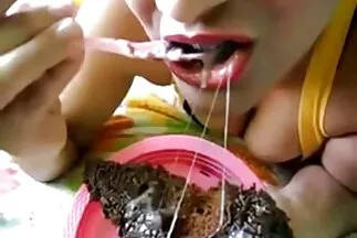 نجح المربط في إدخال جمال الدهون في الجيب المهبلي. سكس افلام عربي جديد