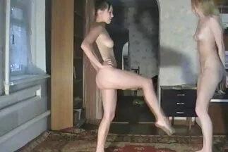 الفتيات السحاقيات الجميلات لعق الثدي والكسس عربي جديد سكس عن طيب خاطر