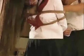 موظفة سكس مترجم للعربية جديد بنك تضع أصابعها في قبعتها