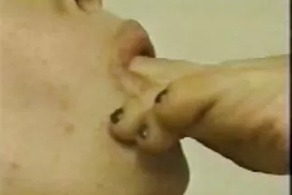 الكلبات قرنية لعق الثقوب غير المحلوقة في سكس عربي اجنبي جديد الشارع.
