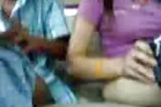 كتكوت سكس مترجم عربي جديد مجنون يستمني على كرسي خشبي