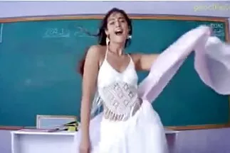 شقراتان تداعبان بلطف كسس بعضهما البعض جيدًا جديد سكس سعودي