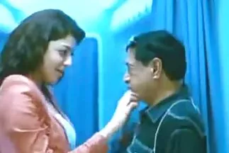 أعطت كتكوت نحيلة نفسها للطبيب صور سكس مصري جديد على الأريكة.