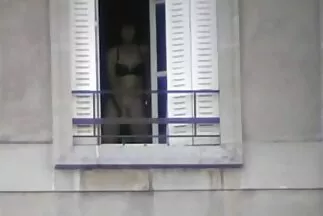 امرأتان أنيقتان ذات شعر داكن سكس الجديد عربي تلعقان صدور بعضهما البعض