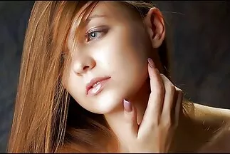 الحلمة تستمني في الحمام جنس عرب جديد وتدحرج عينيها بسرور