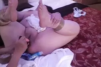 يتذوقون القبعات سكس عربي محارم جديد ويلعقونها بشكل شهواني