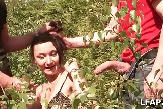 شريك ديكي يمارس الجنس مع الكتاكيت عرب سكس جديد في خيمة بدوره