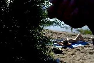 ساعد الأبناء الأم العالقة في افلام سكس مترجم جديد النافذة على إنهاء العنف.