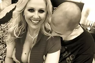مفتول العضلات سكس عربي جديد تويتر مارس الجنس مع الفتاة وكان سعيدا بجنون.