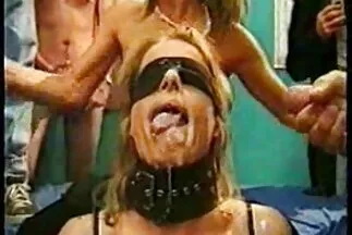 هذه المرة ، تمارس السحاقيات الجذابات الجنس مع صديق مشترك سكس عربى جدىد