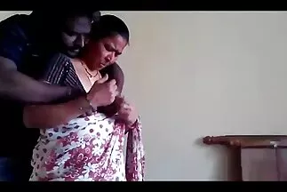 الرجل يمارس الجنس مع افلام سكس مترجم جديد فتاة غير حليقة بقضيبه المتحمس